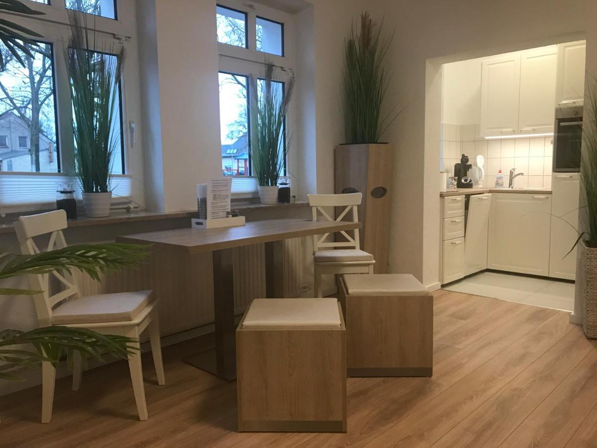 Ferienwohnungen Springer In Schoenefeld Ot Grossziethen Div Apartments Fuer Bis Zu 6 Personen Bagian luar foto
