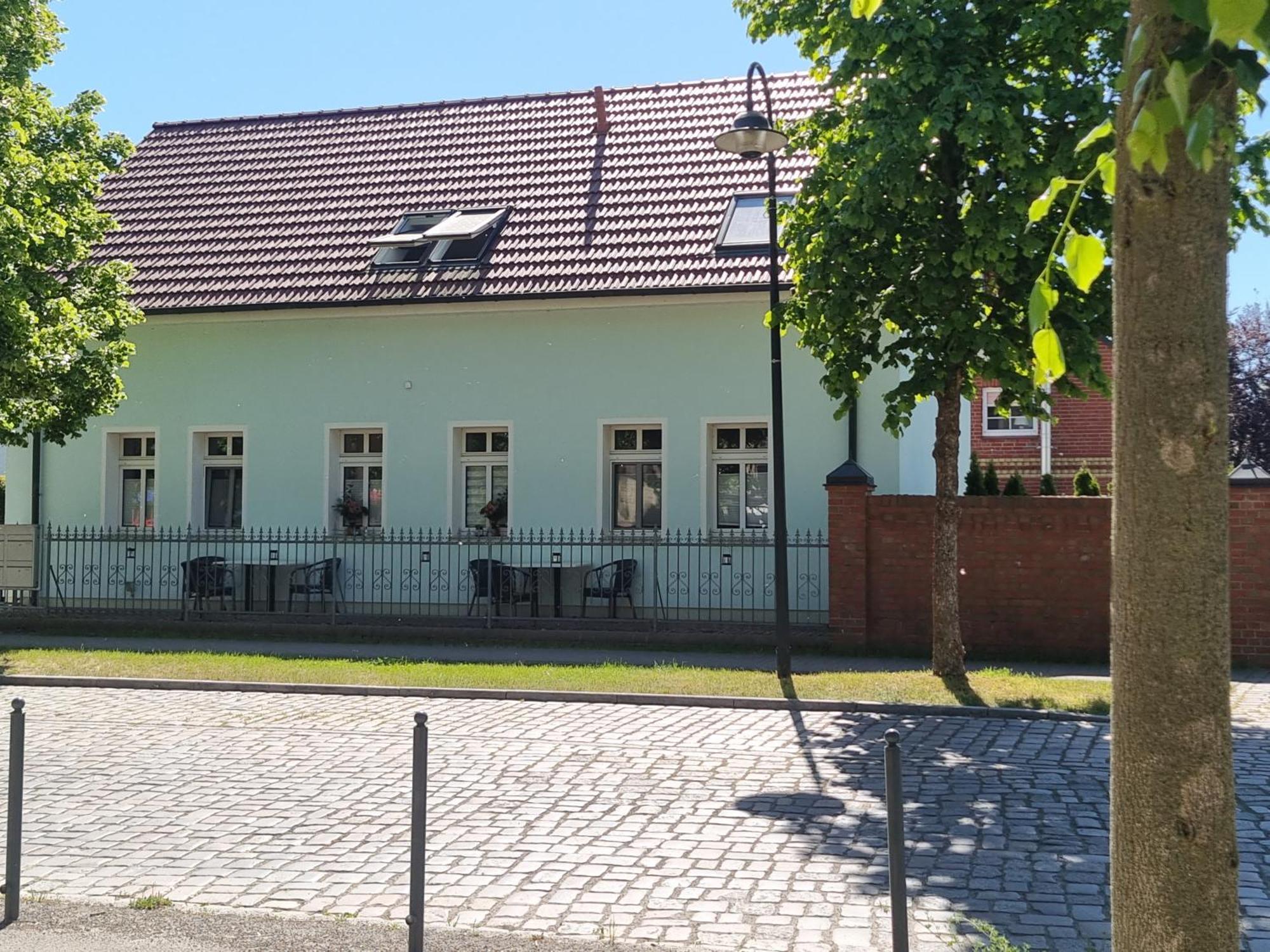 Ferienwohnungen Springer In Schoenefeld Ot Grossziethen Div Apartments Fuer Bis Zu 6 Personen Bagian luar foto