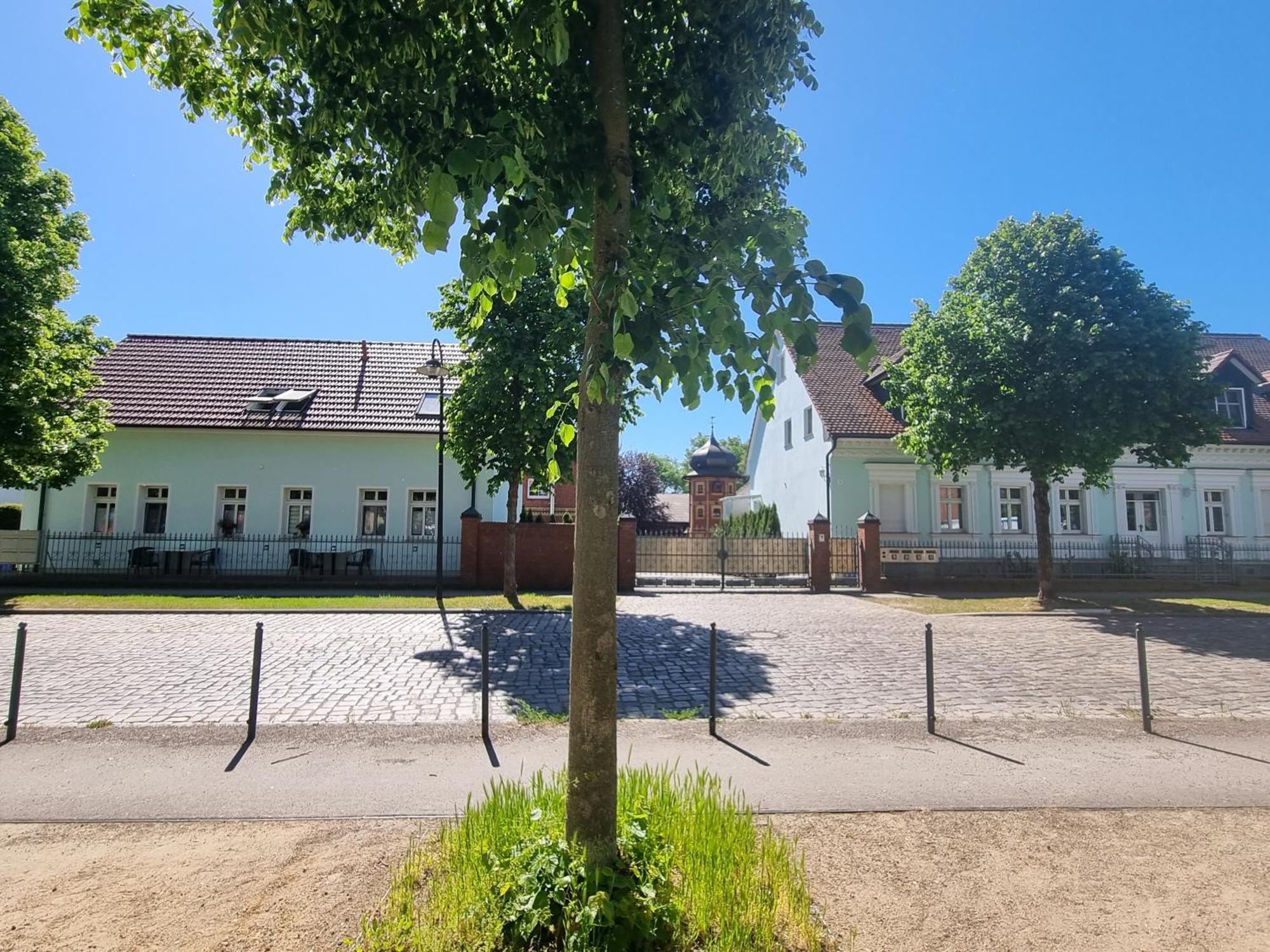 Ferienwohnungen Springer In Schoenefeld Ot Grossziethen Div Apartments Fuer Bis Zu 6 Personen Bagian luar foto